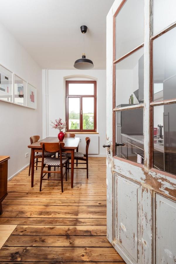 Kuenstlerzimmer Im Kulturhaus Haeselburg Gera Exterior foto