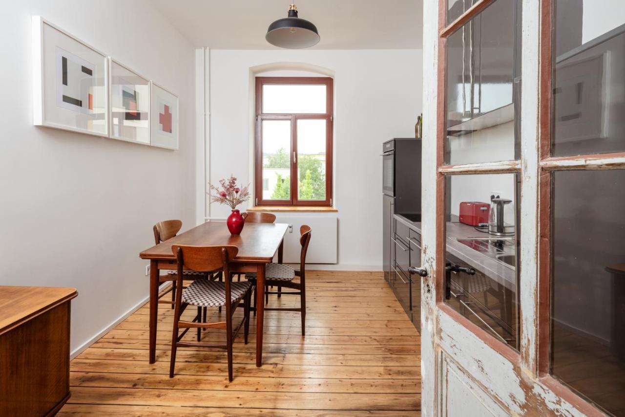 Kuenstlerzimmer Im Kulturhaus Haeselburg Gera Exterior foto