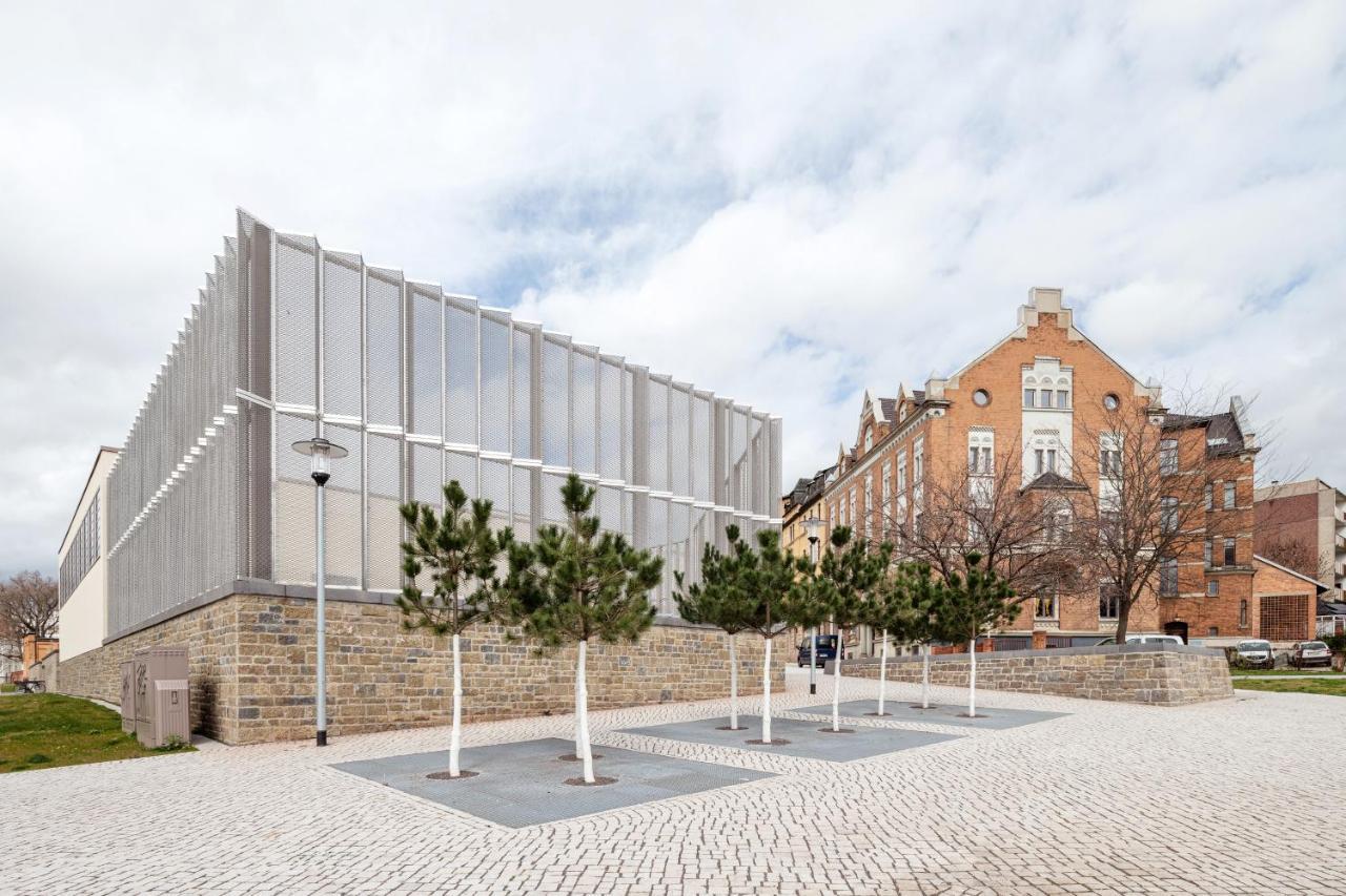 Kuenstlerzimmer Im Kulturhaus Haeselburg Gera Exterior foto