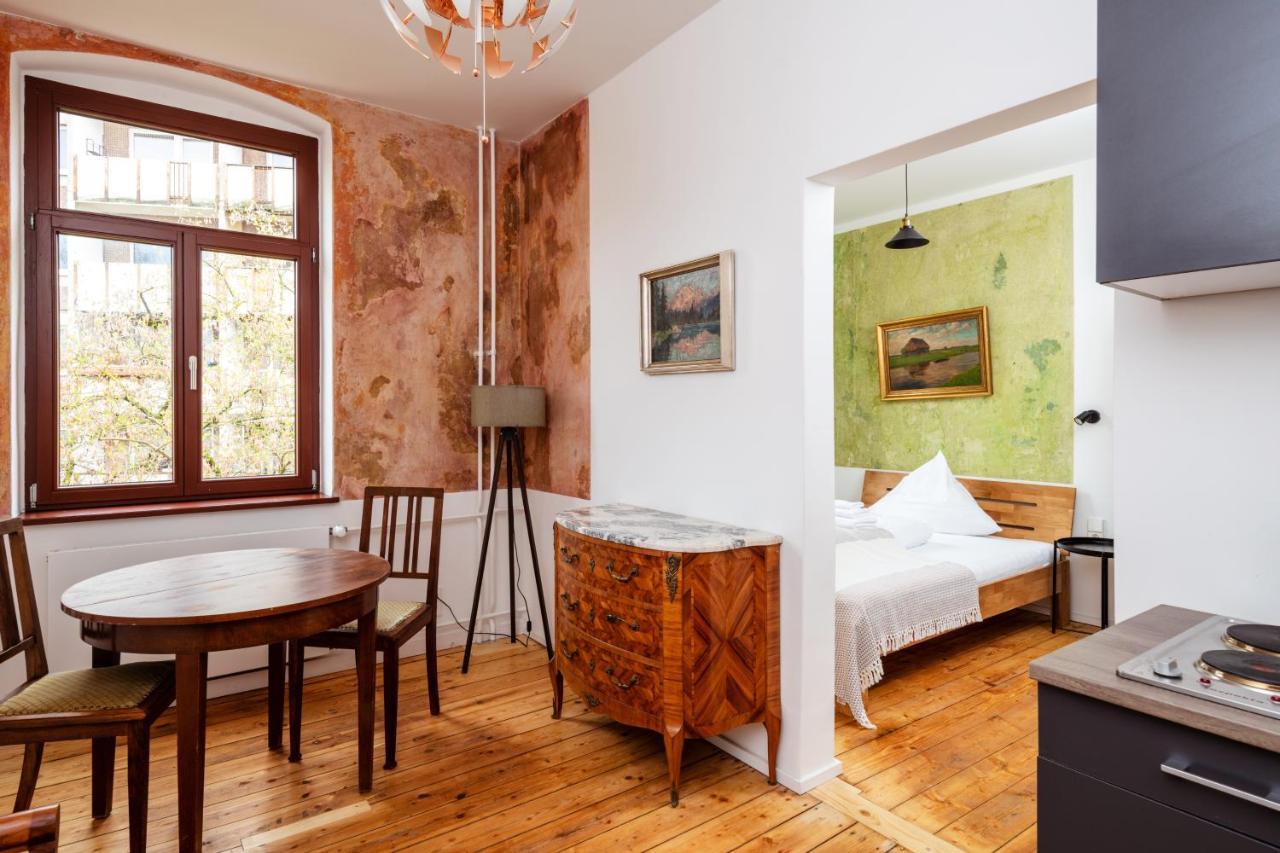 Kuenstlerzimmer Im Kulturhaus Haeselburg Gera Exterior foto