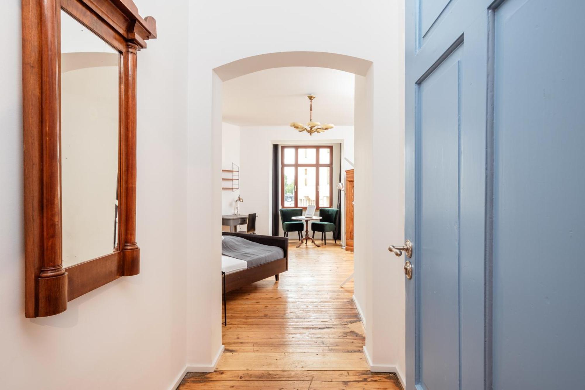 Kuenstlerzimmer Im Kulturhaus Haeselburg Gera Exterior foto