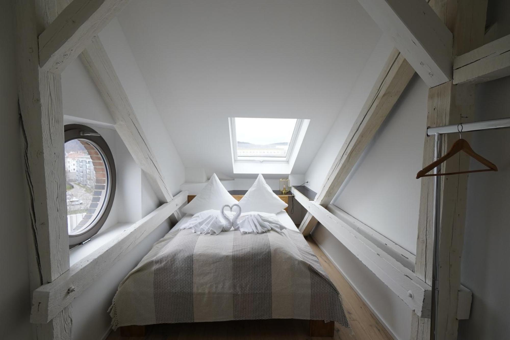 Kuenstlerzimmer Im Kulturhaus Haeselburg Gera Exterior foto